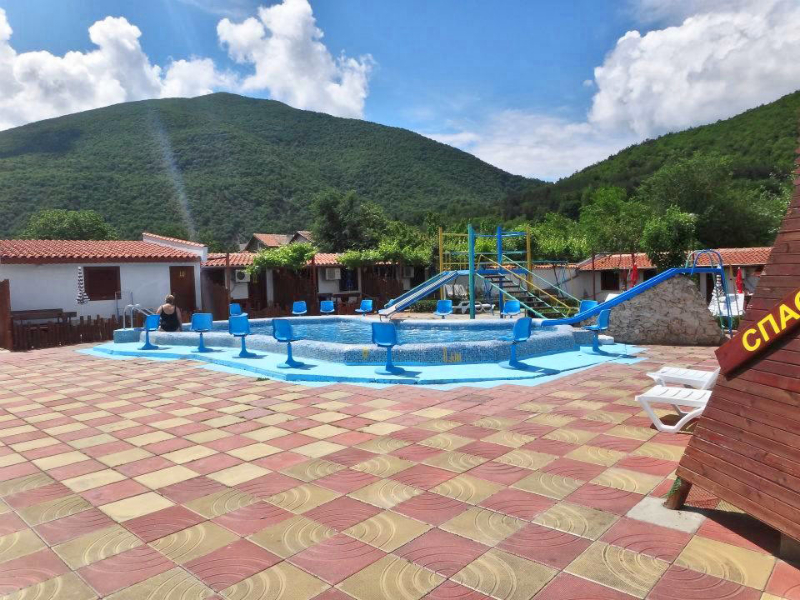 Childrens pool